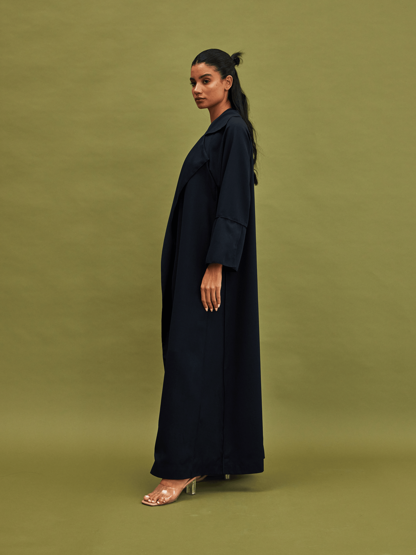 BLACK COAT LINEN ABAYA