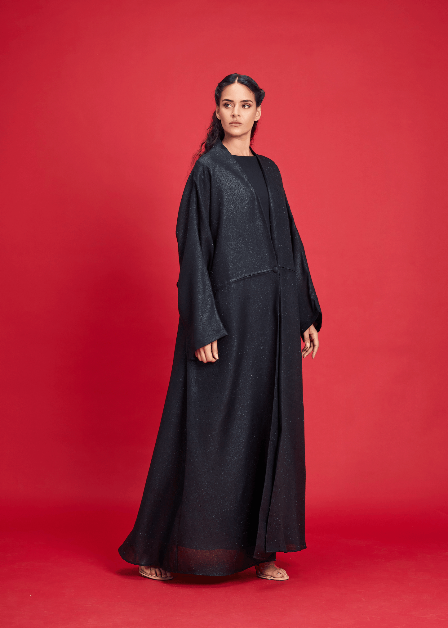 BLACK LOOSE-FIT SHIMMER LINEN ABAYA