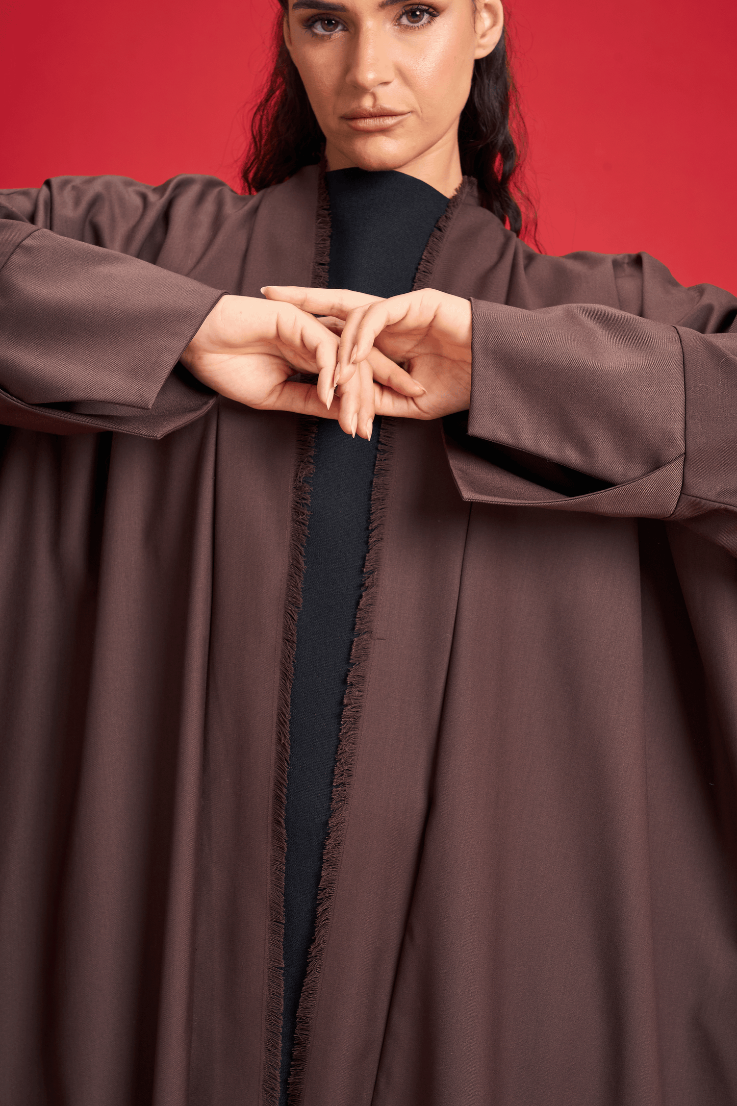 BROWN PANELLED LINEN ABAYA