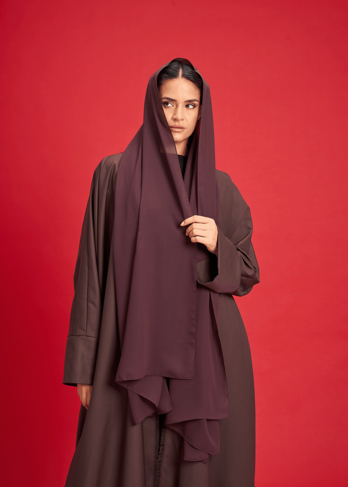 BROWN PANELLED LINEN ABAYA