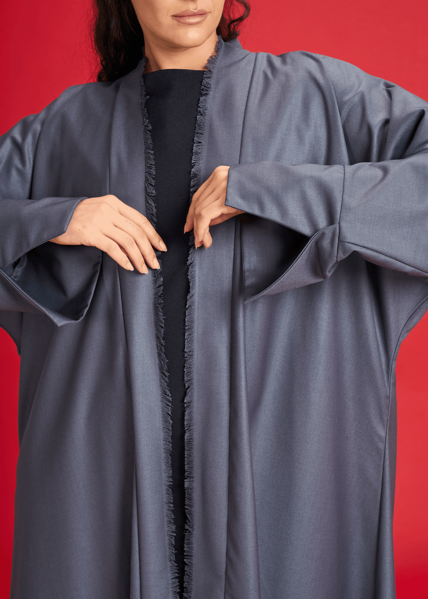 GREY PANELLED LINEN ABAYA