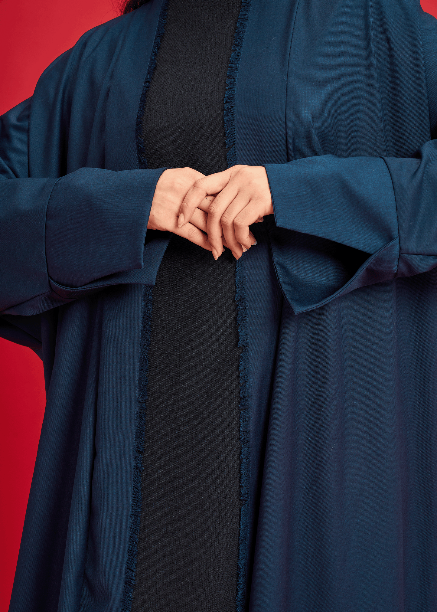 NAVY BLUE PANELLED LINEN ABAYA