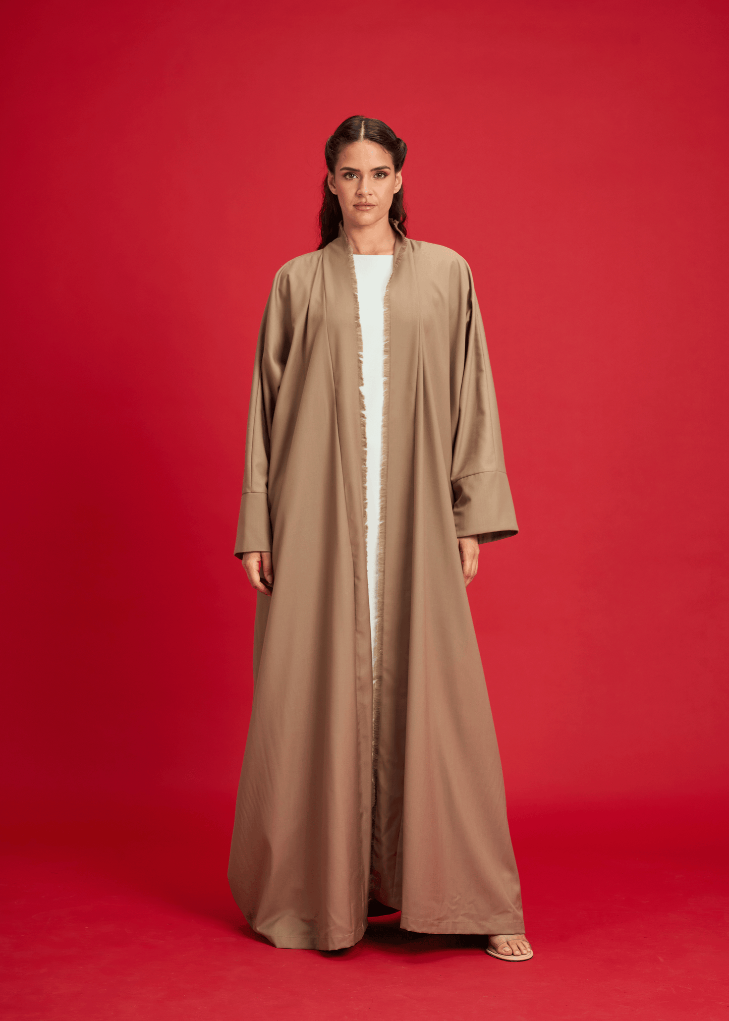 BEIGE PANELLED LINEN ABAYA