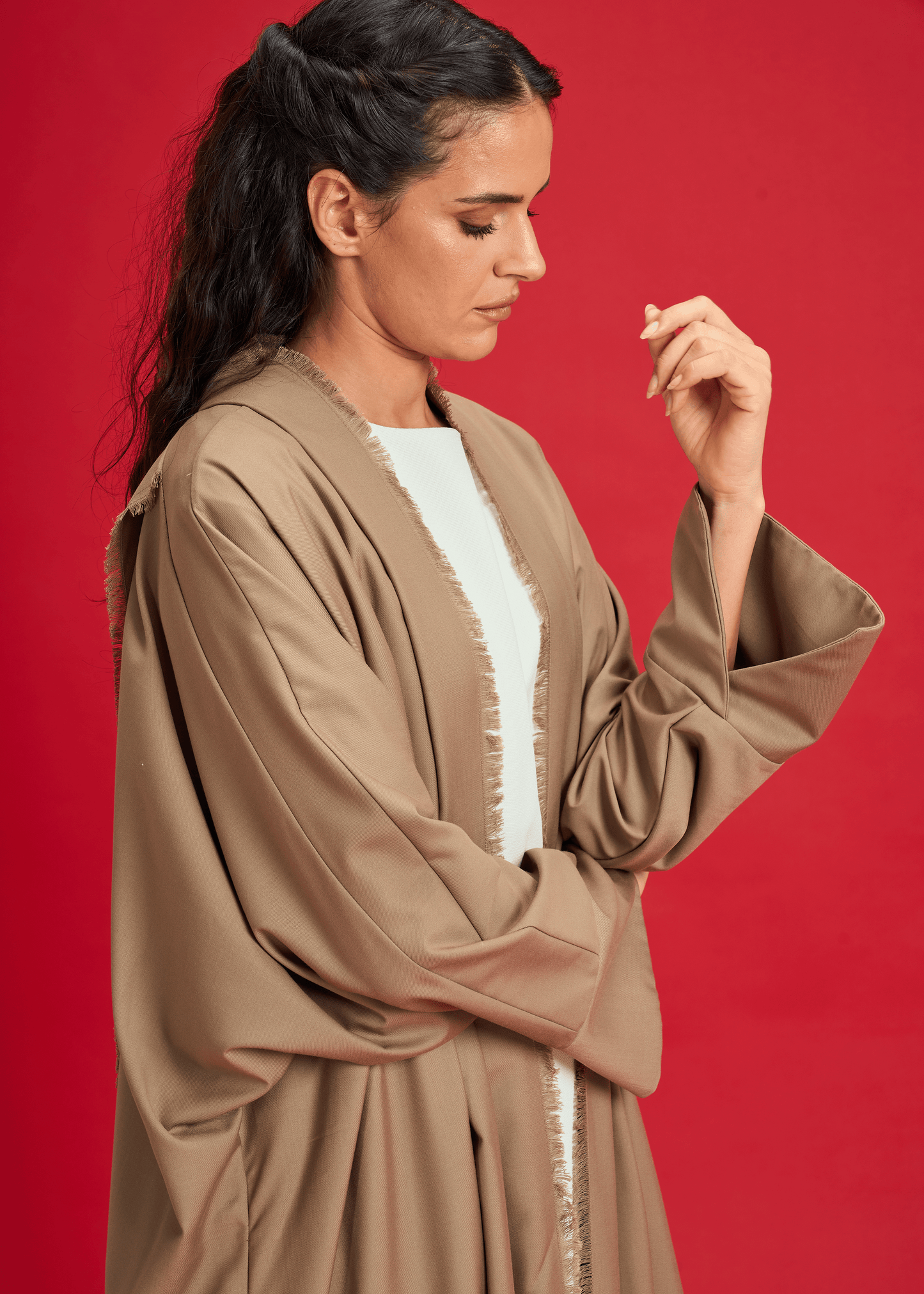 BEIGE PANELLED LINEN ABAYA