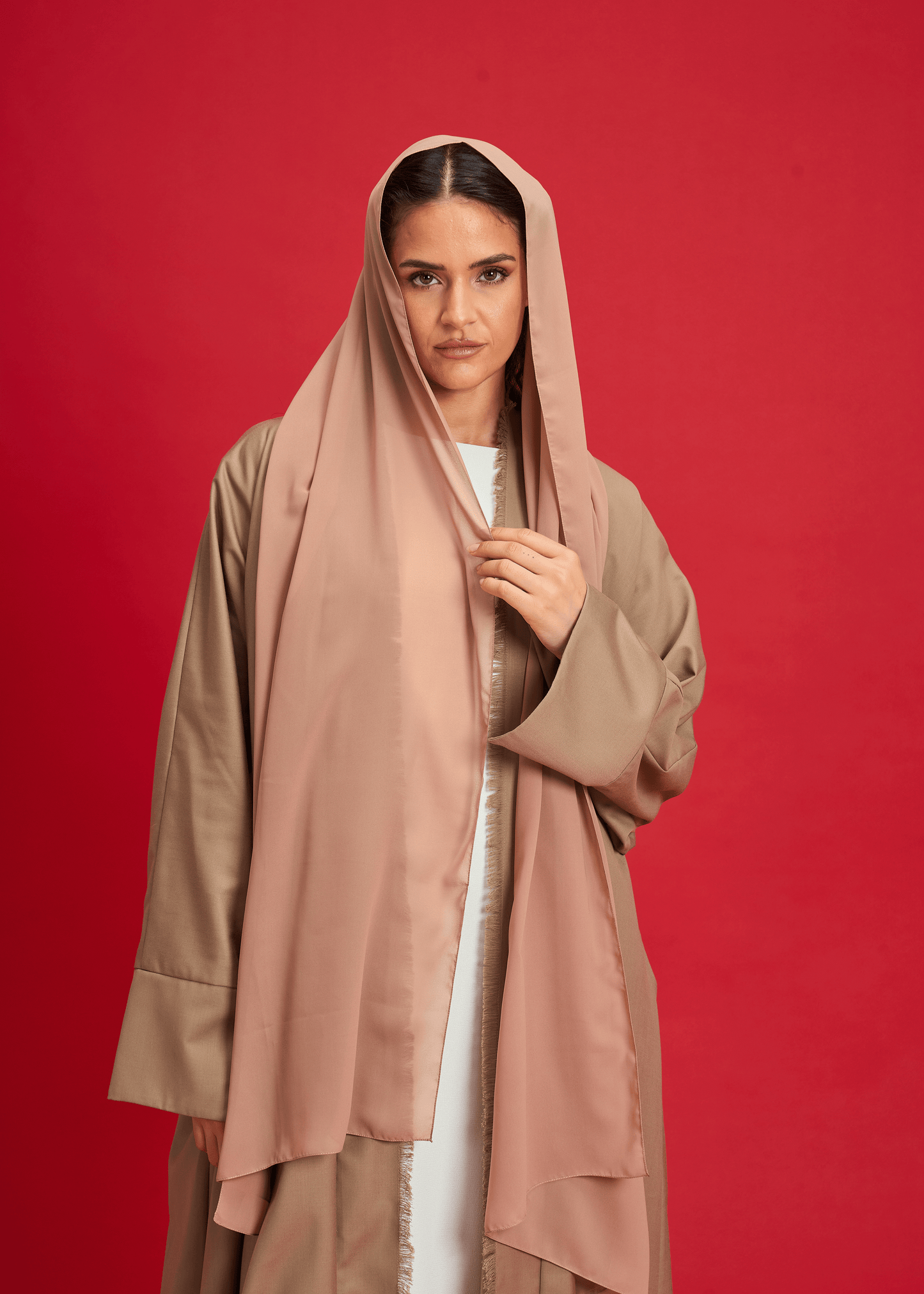 BEIGE PANELLED LINEN ABAYA
