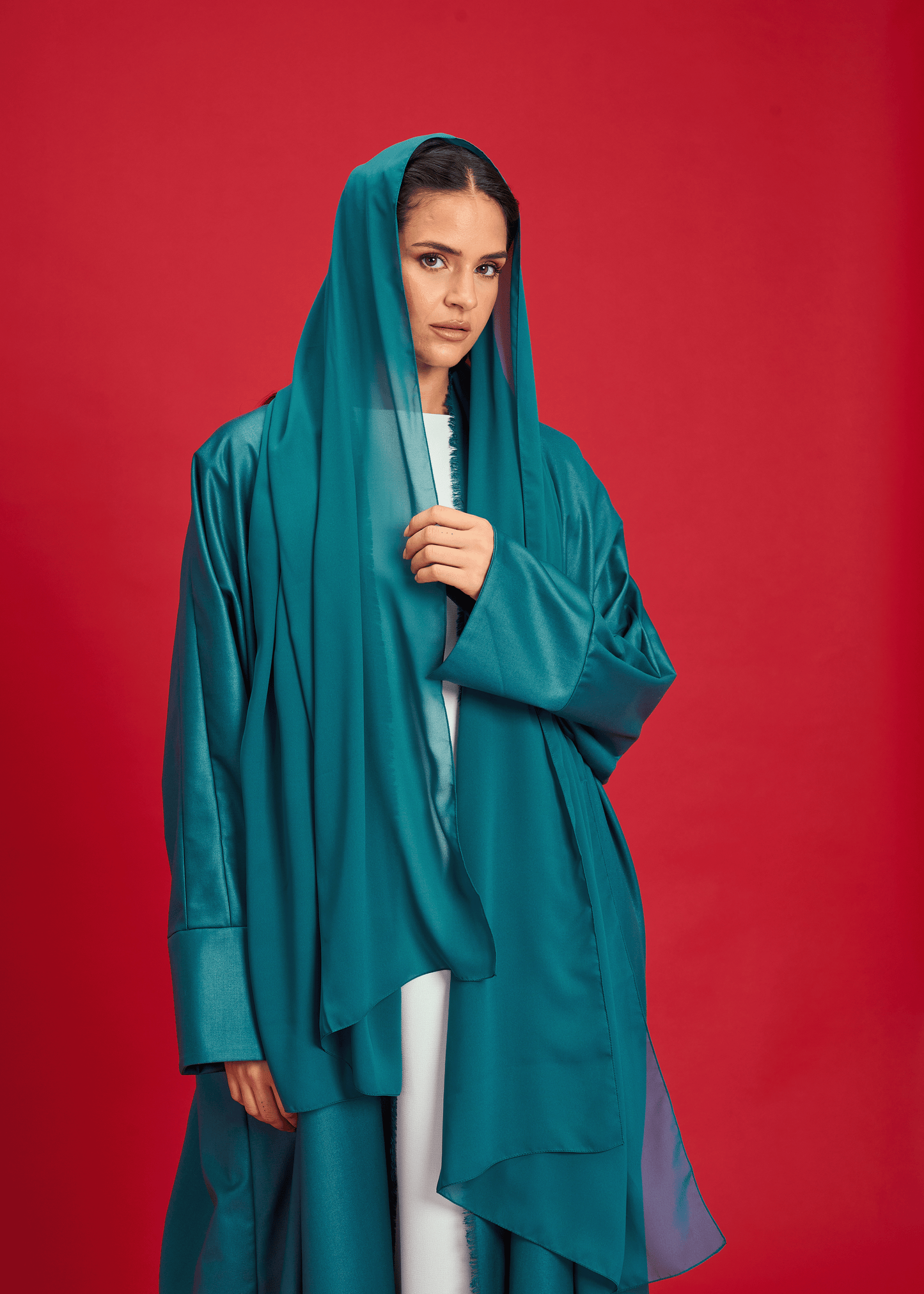 TURQUOISE PANELLED LINEN ABAYA