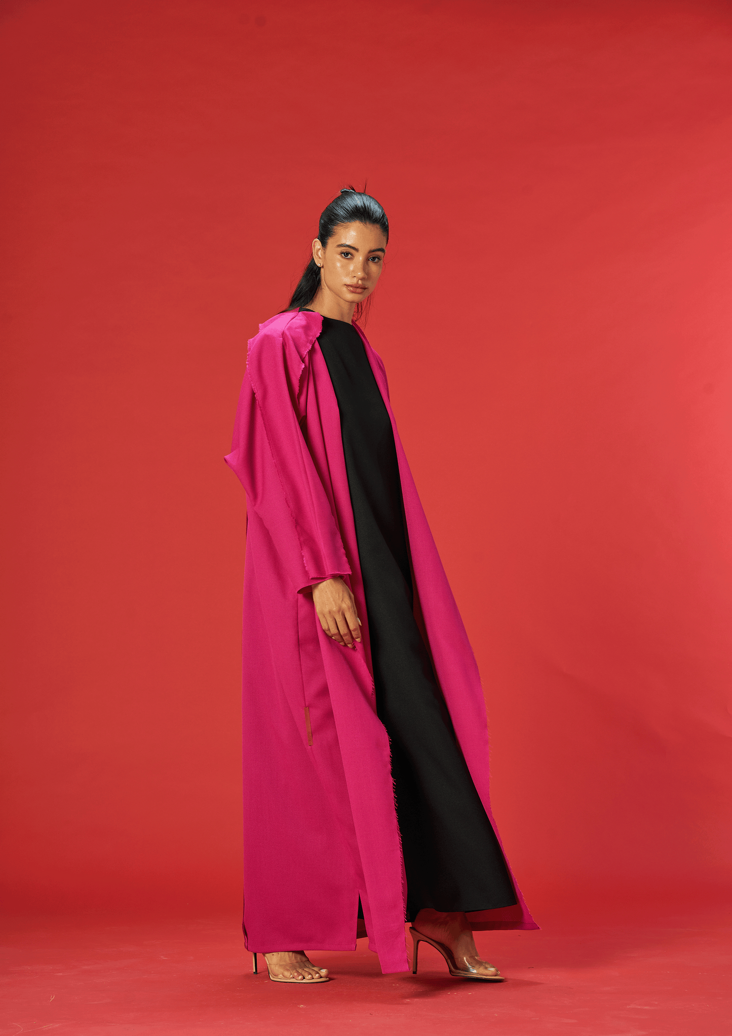 PINK KLOAKS SIGNATURE ABAYA