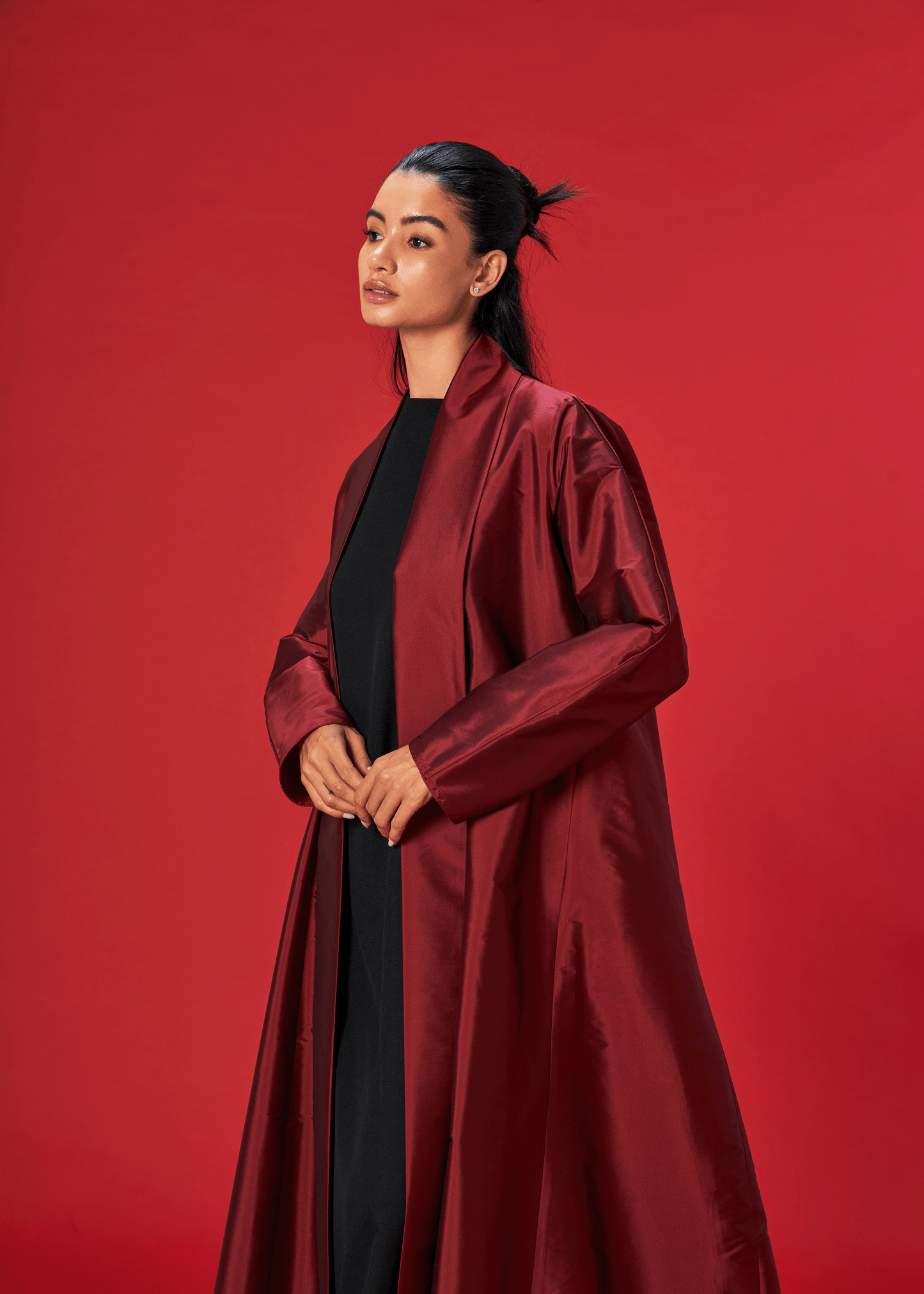 DEEP RED PANELLED TAFFETA ABAYA