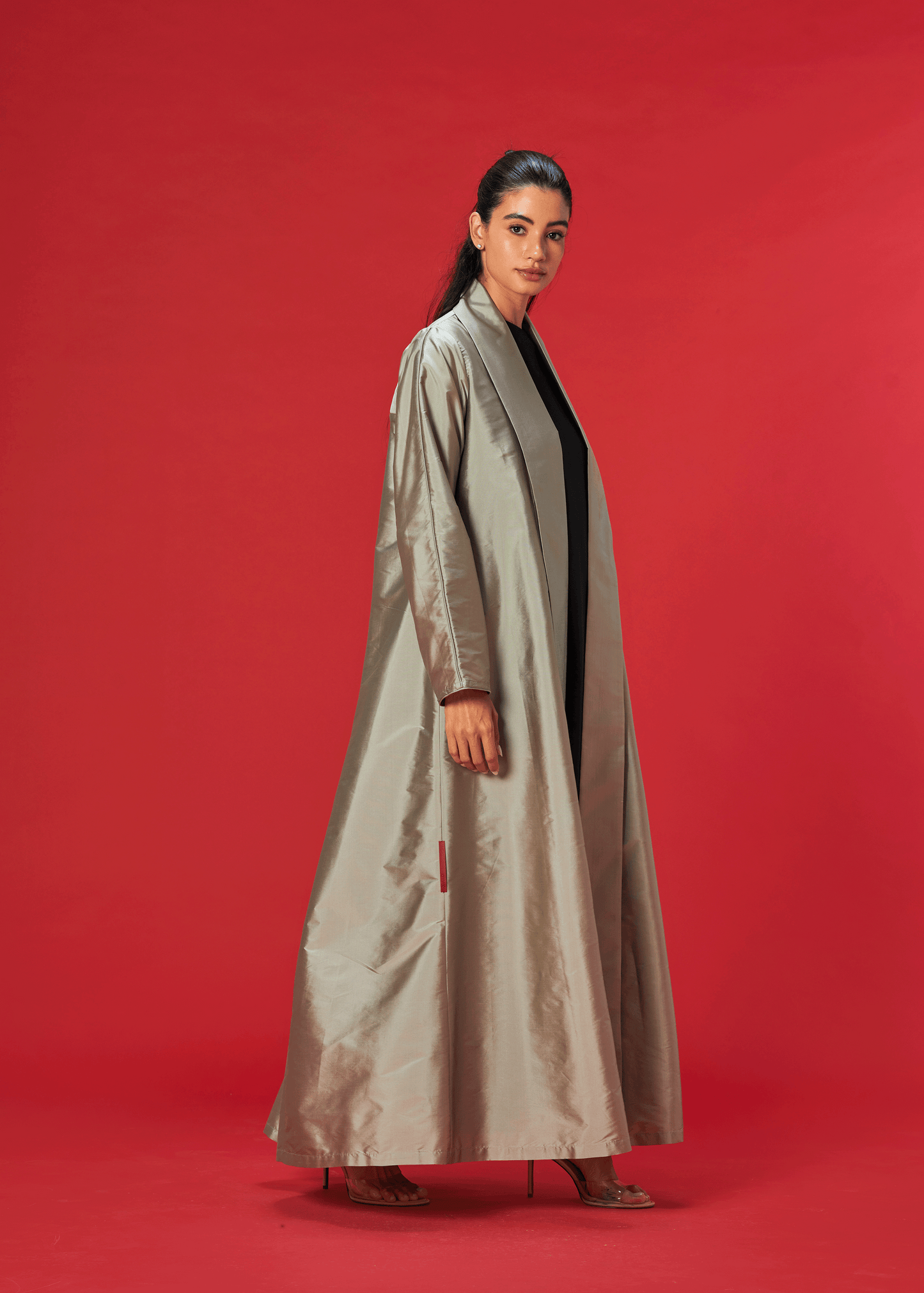 GOLDEN PANELLED TAFFETA ABAYA