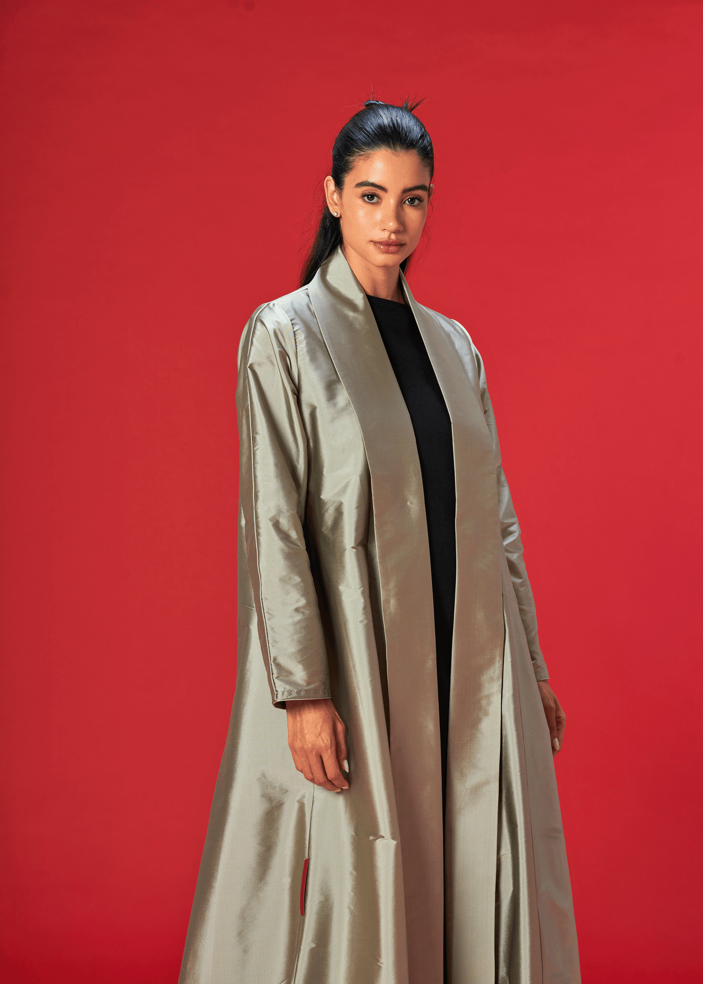 GOLDEN PANELLED TAFFETA ABAYA
