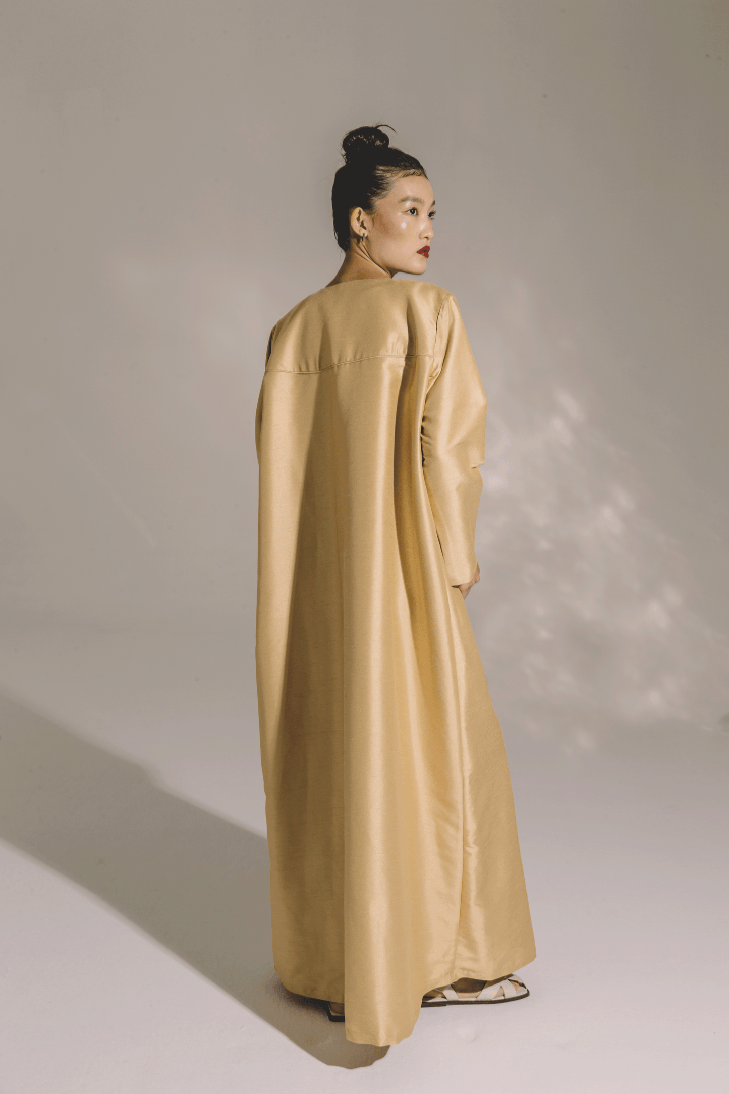 BEIGE CORDING DETAIL PLAIN ABAYA