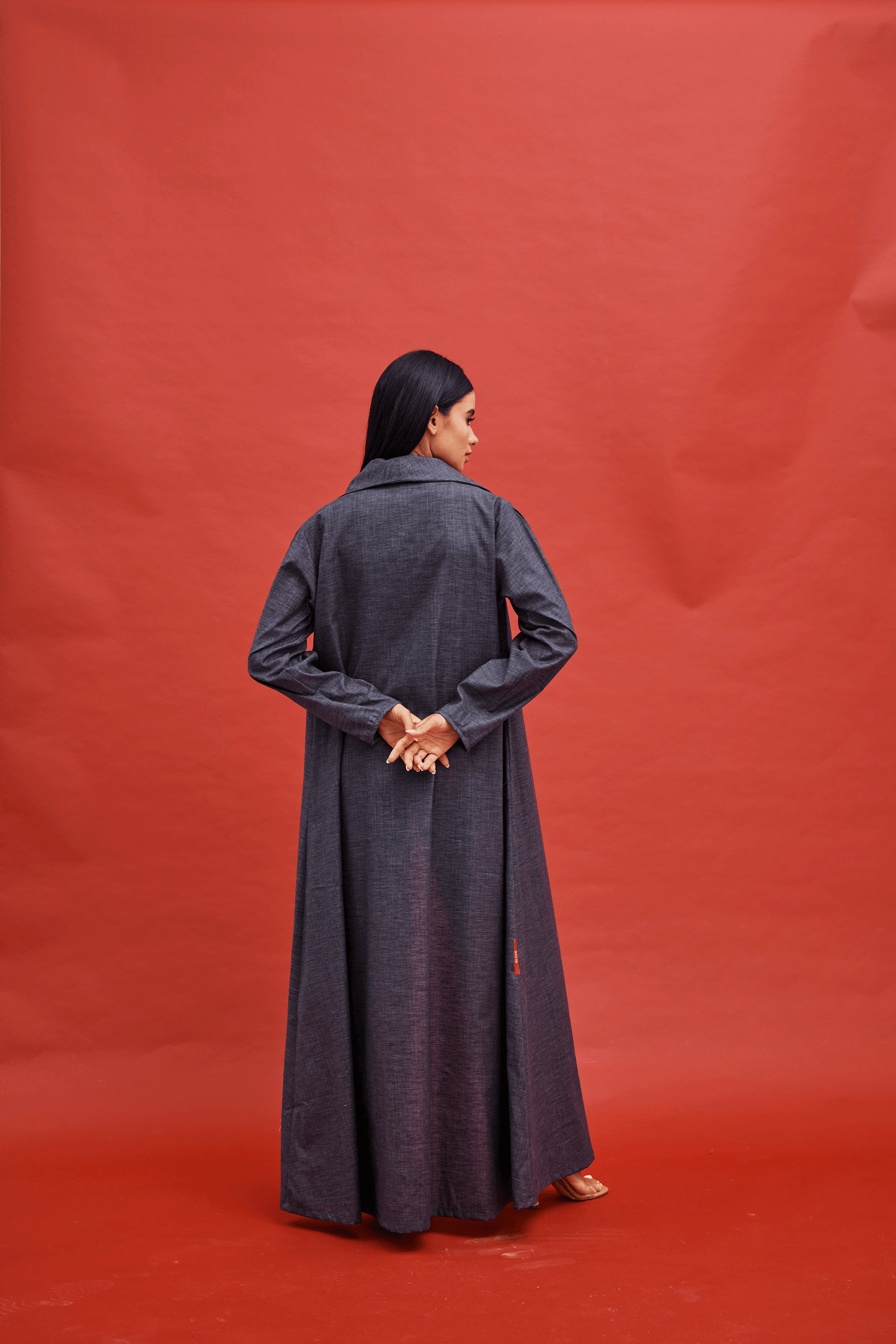 DARK BLUE COLLAR LINEN ABAYA