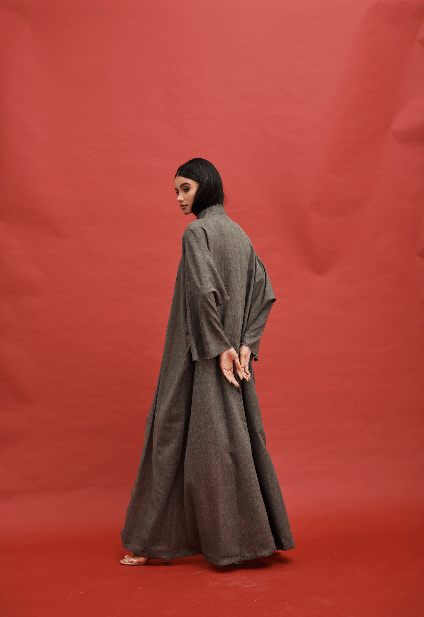 GREEN PLAIN LINEN ABAYA