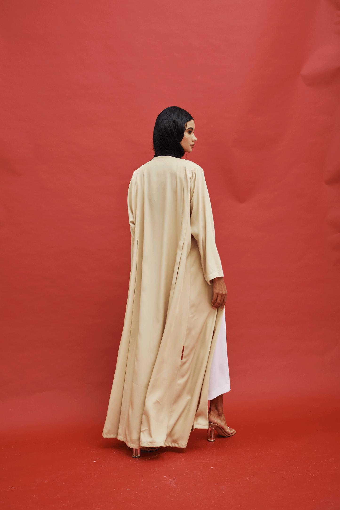 SAND CREPE PLEATED ABAYA