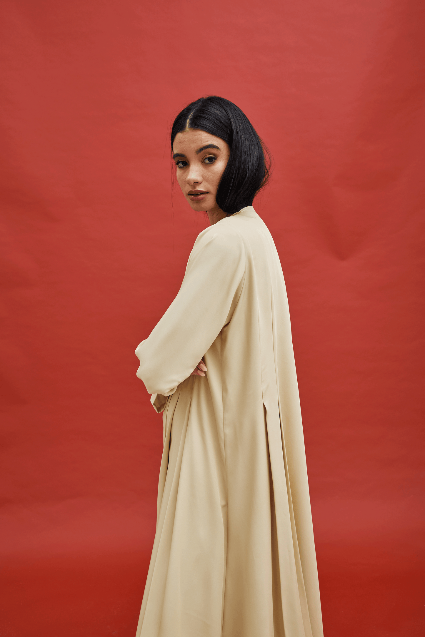 SAND CREPE PLEATED ABAYA