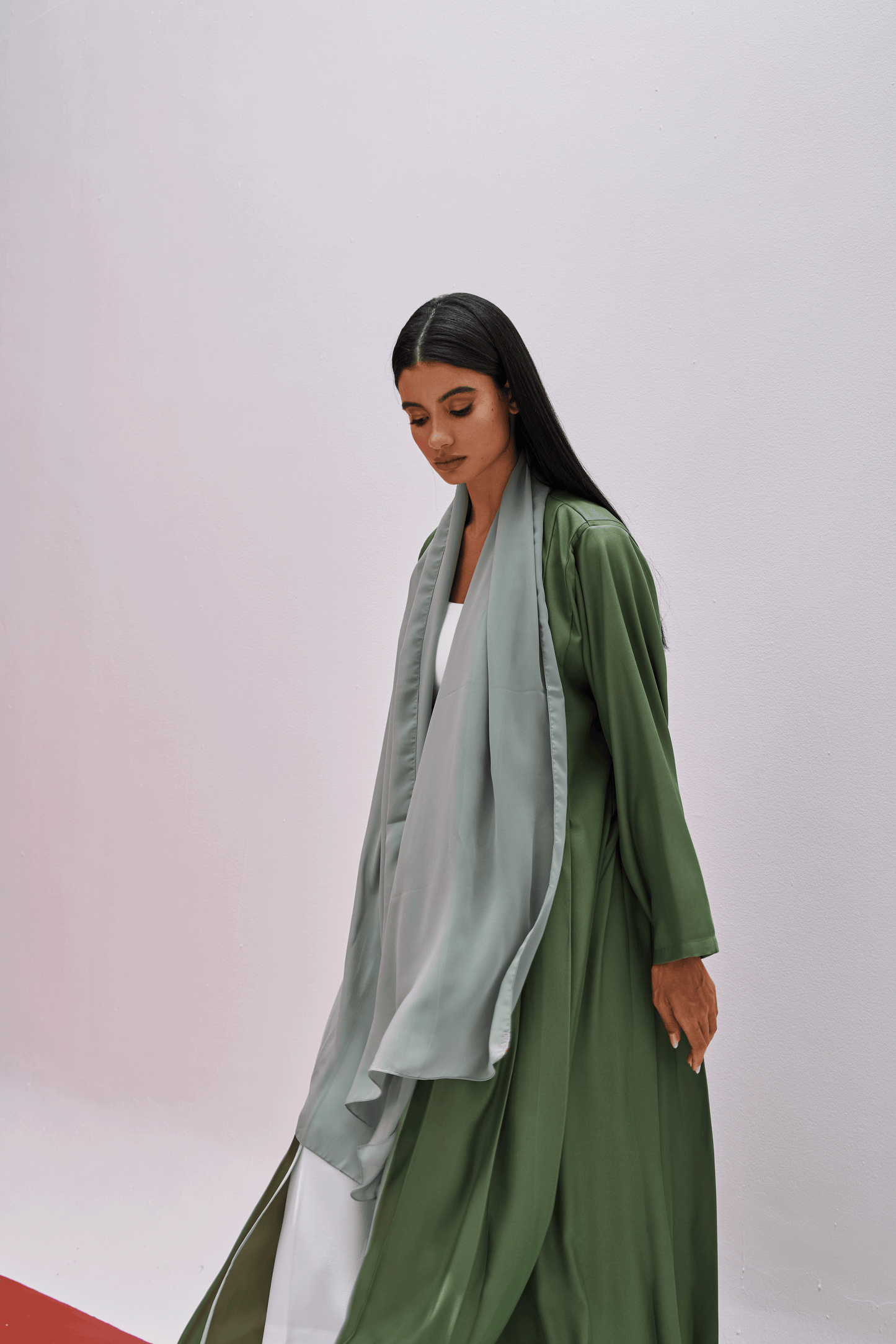 DARK GREEN CREPE PLEATED ABAYA