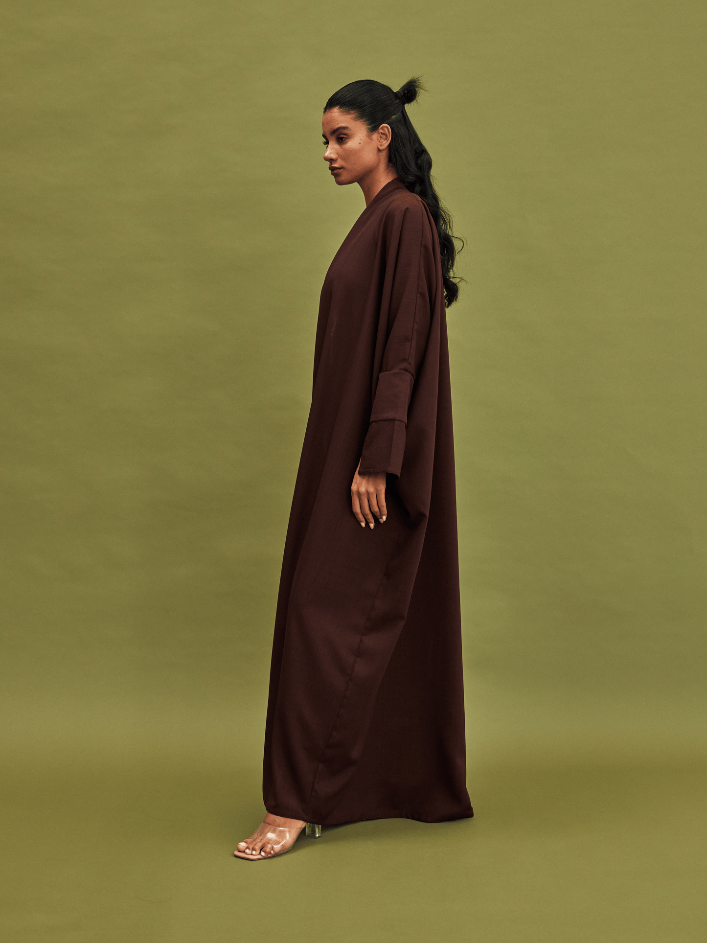 BROWN SLEEVE CUT LINEN ABAYA