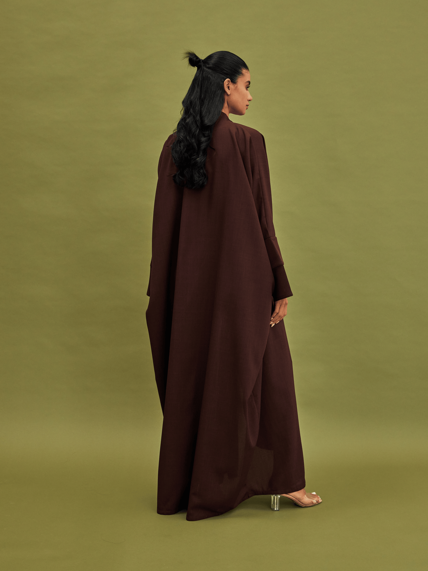 BROWN SLEEVE CUT LINEN ABAYA