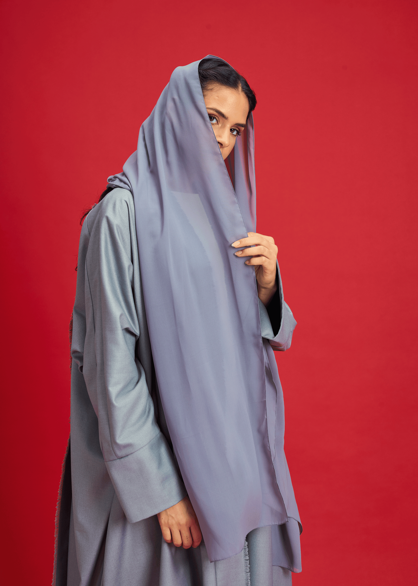 LIGHT GREY PANELLED LINEN ABAYA