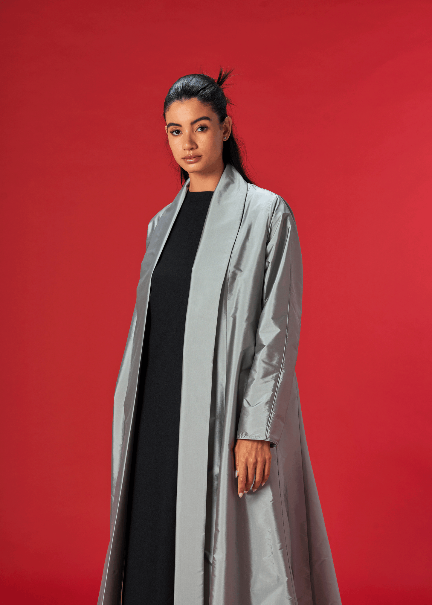 SILVER PANELLED TAFFETA ABAYA