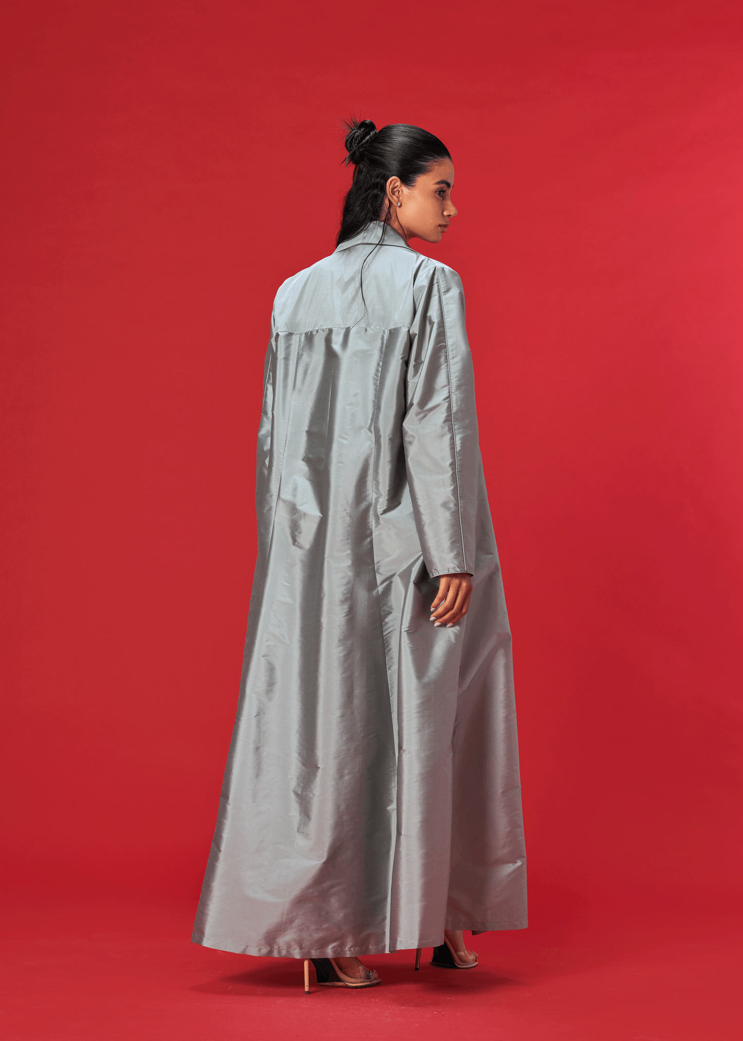 SILVER PANELLED TAFFETA ABAYA