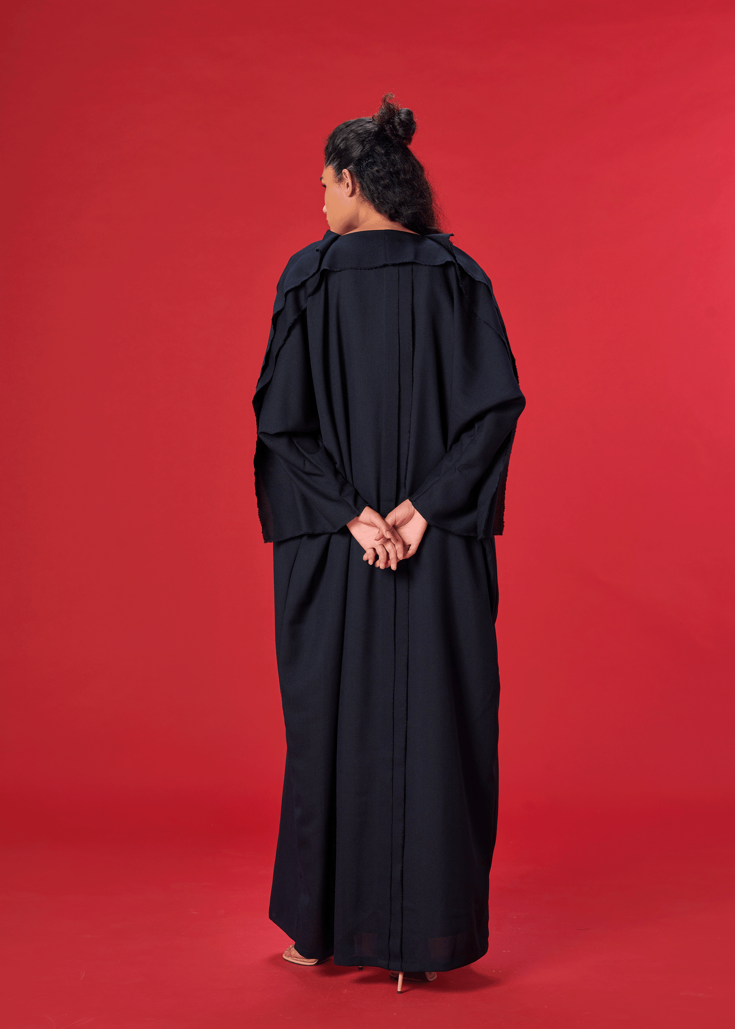 BLACK KLOAKS SIGNATURE ABAYA