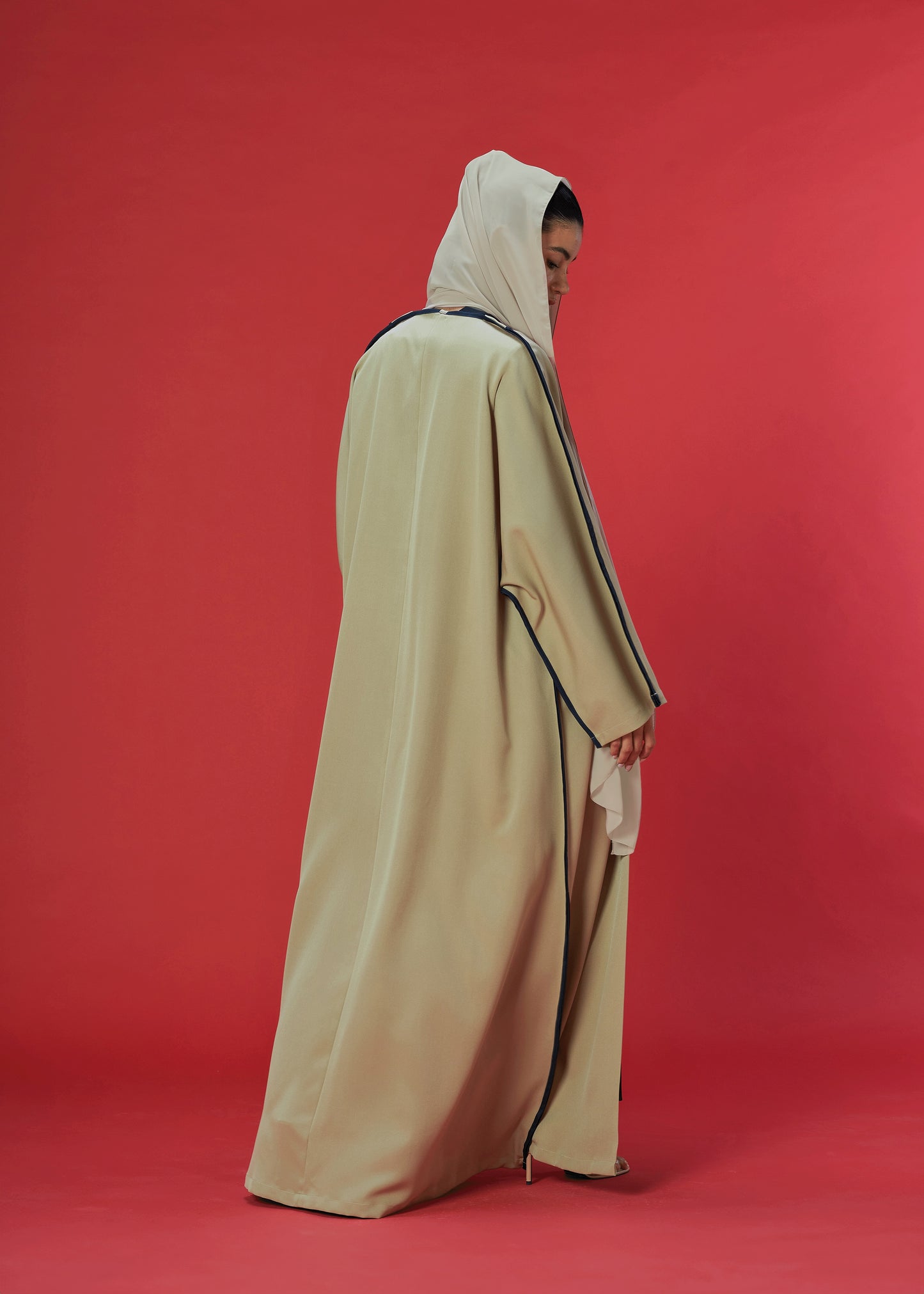 BEIGE TWO TONED CREPE ABAYA