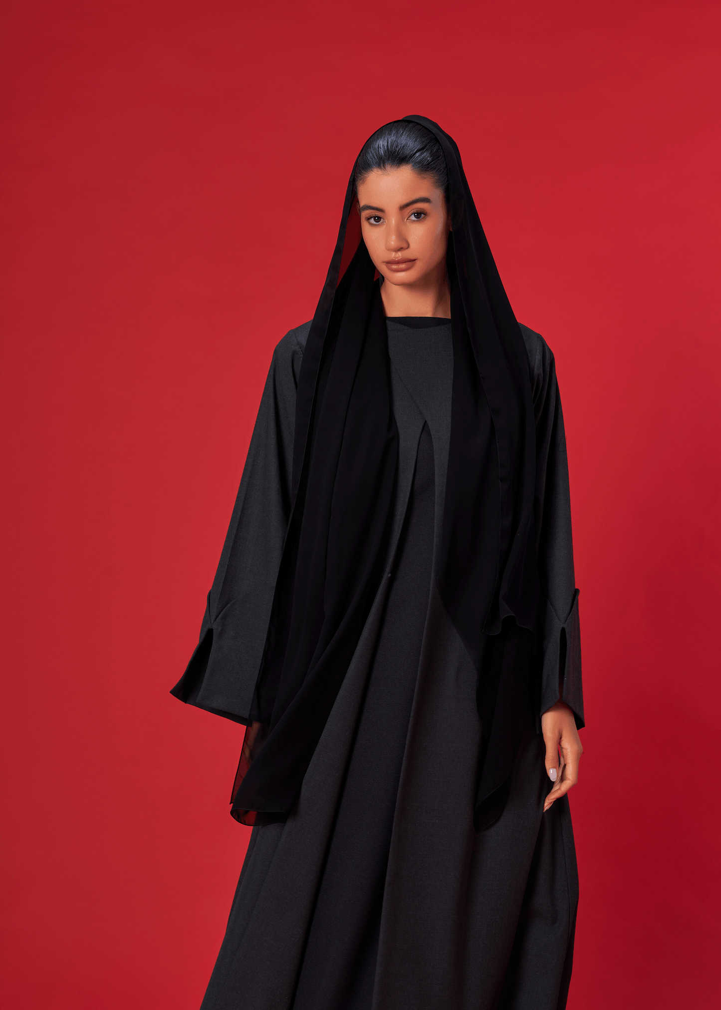 BLACK OVERLAP COAT LINEN ABAYA