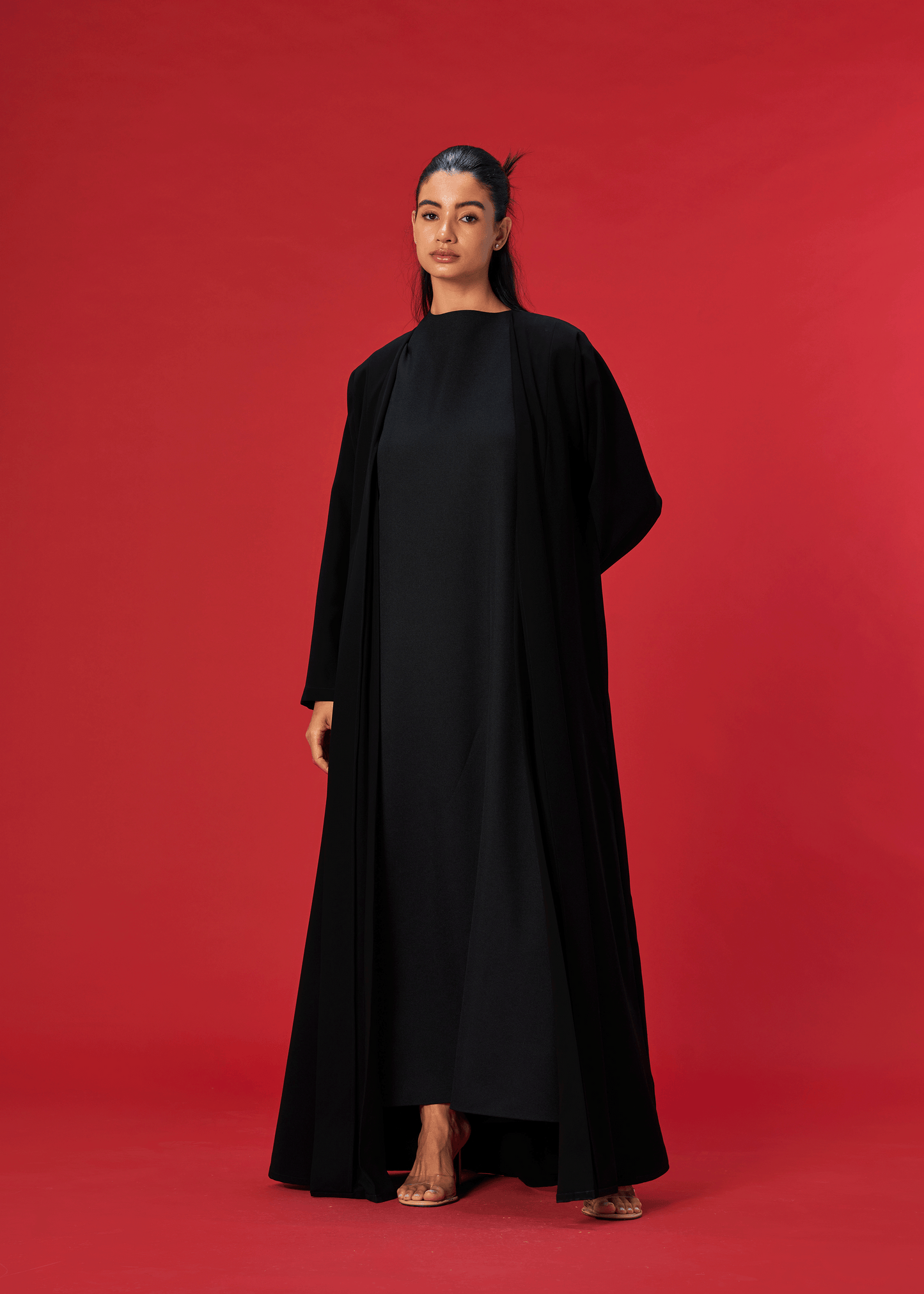 BLACK PLEATED CREPE ABAYA