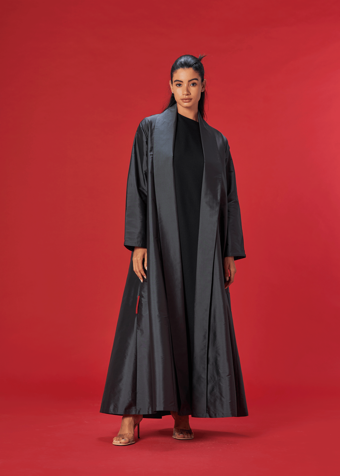 GREY PANELLED TAFFETA ABAYA