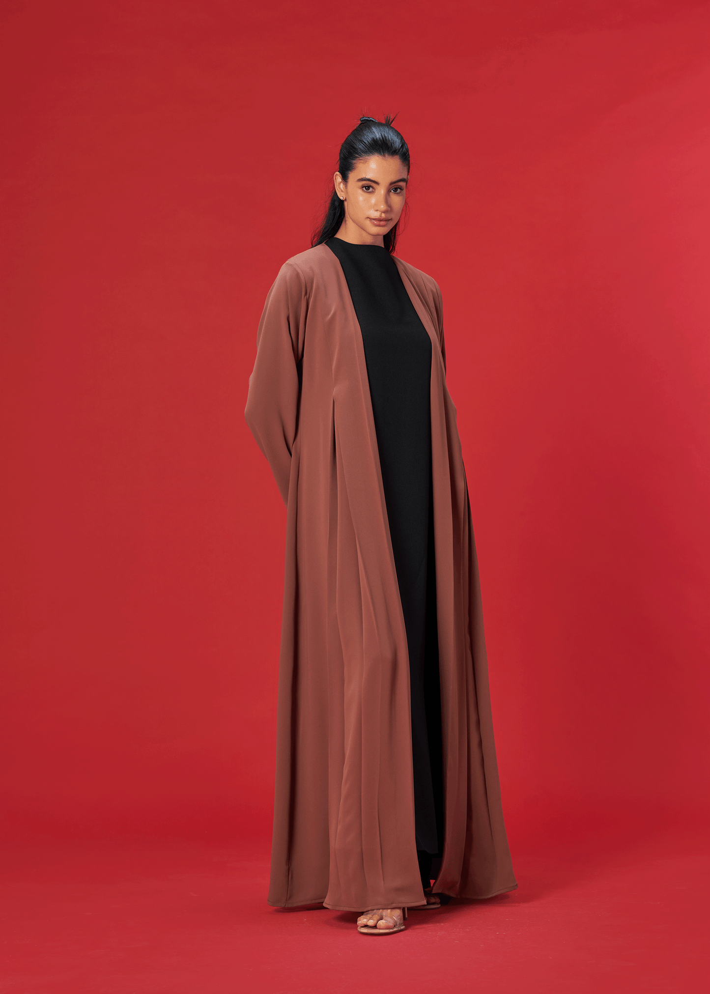 BROWN PLEATED CREPE ABAYA