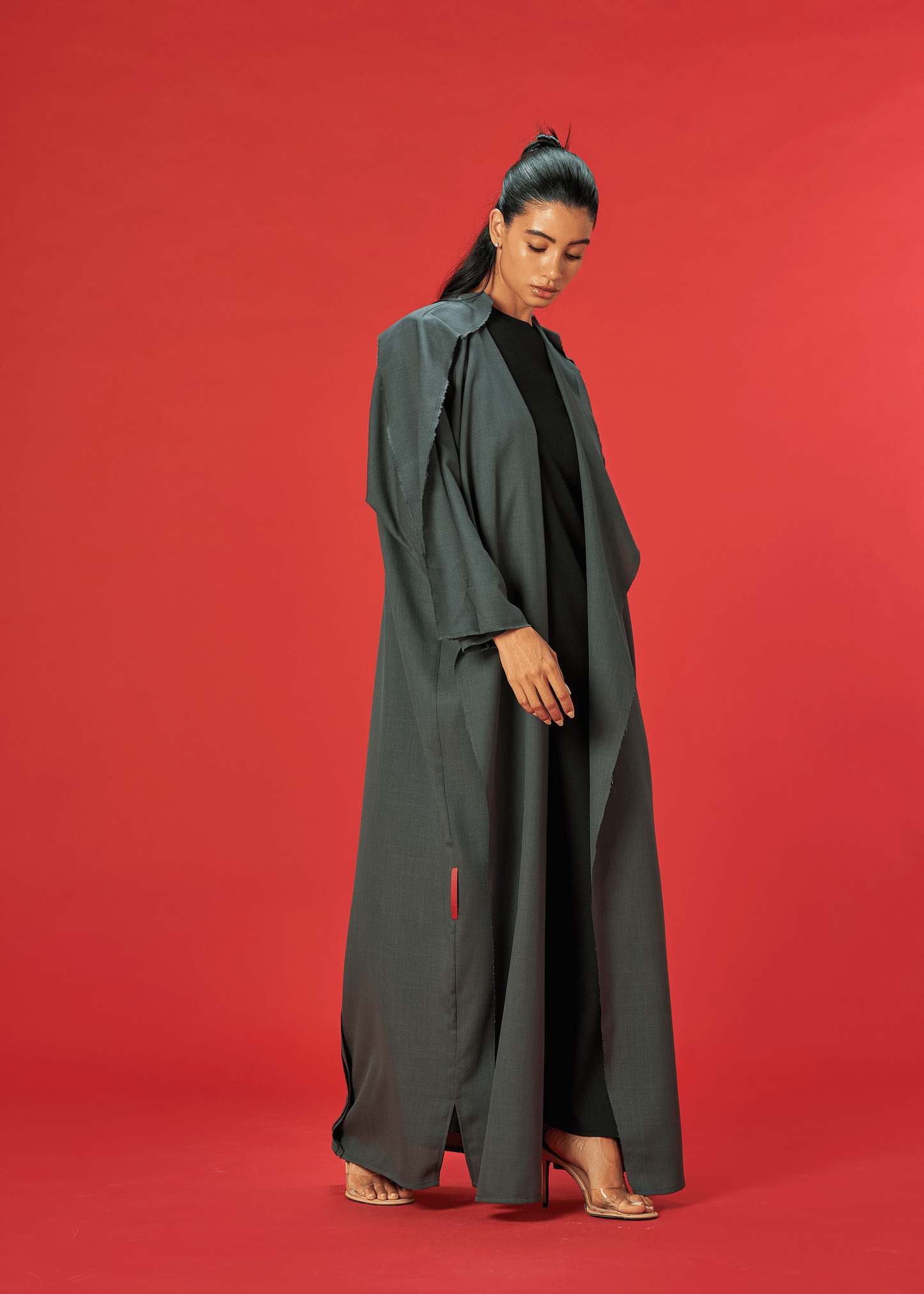 GREY KLOAKS SIGNATURE ABAYA