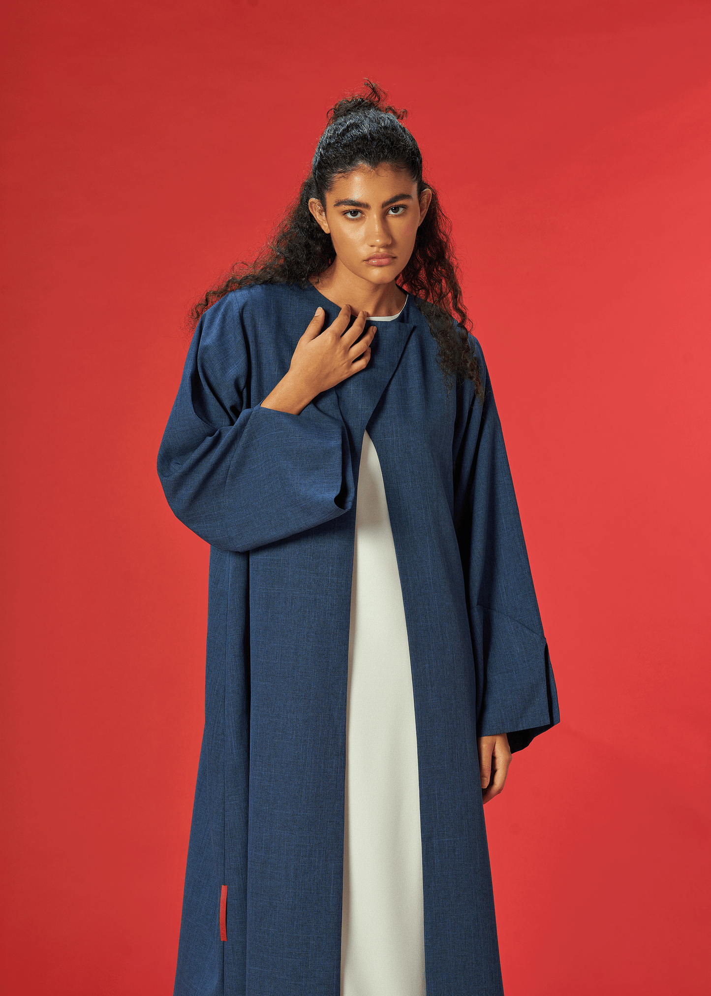 BLUE OVERLAP COAT LINEN ABAYA