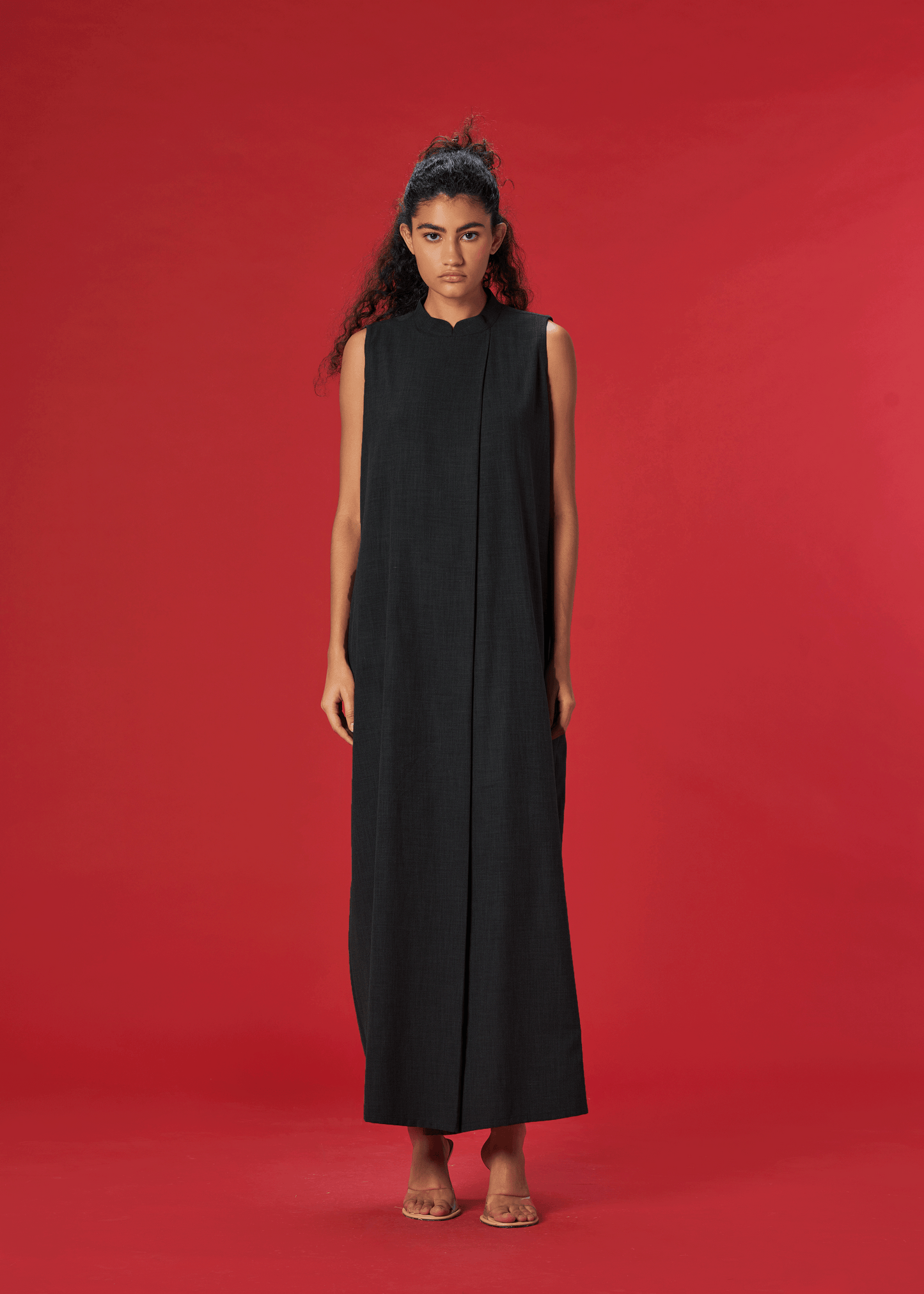 BLACK LINEN INNER