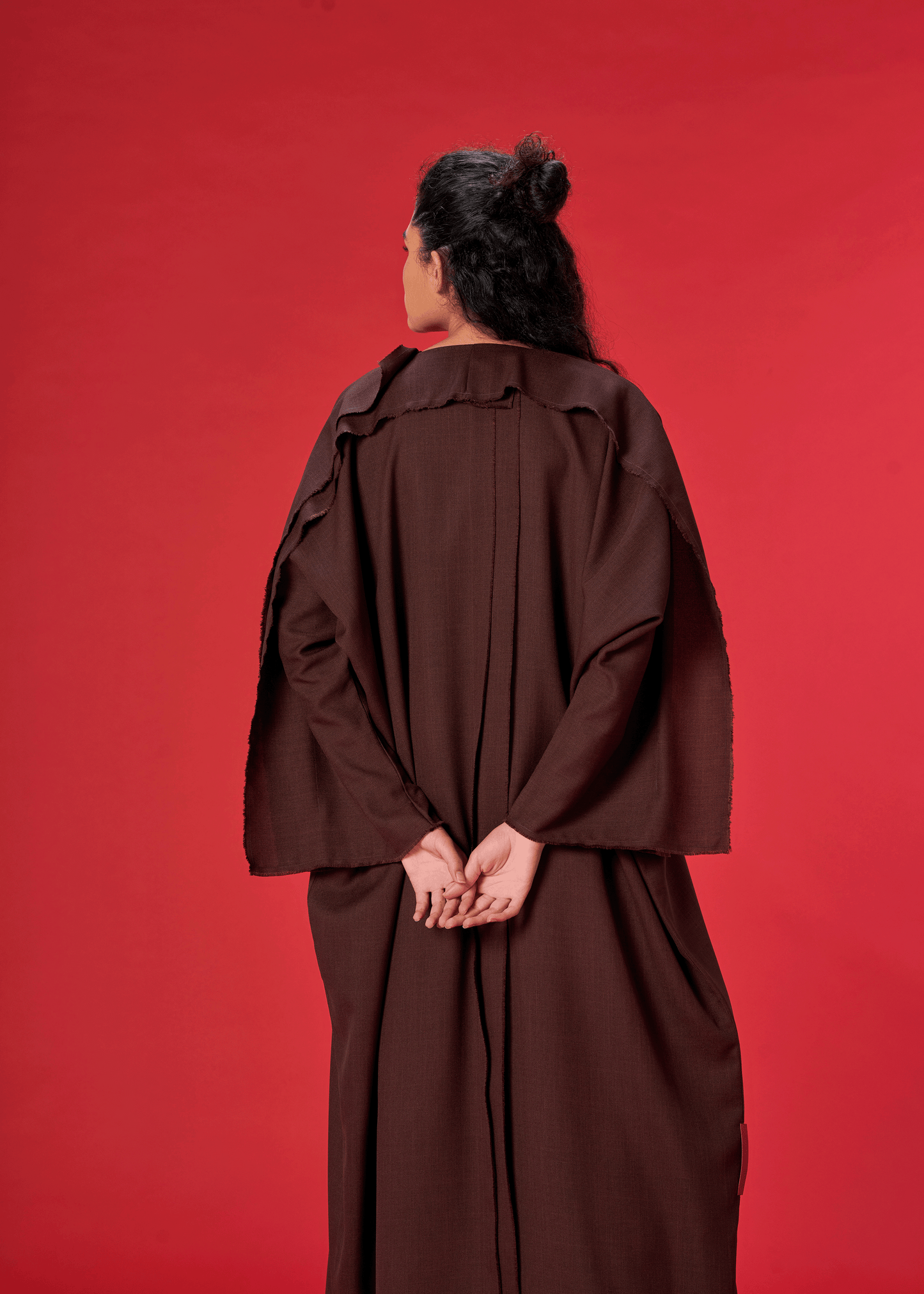 BROWN KLOAKS SIGNATURE ABAYA