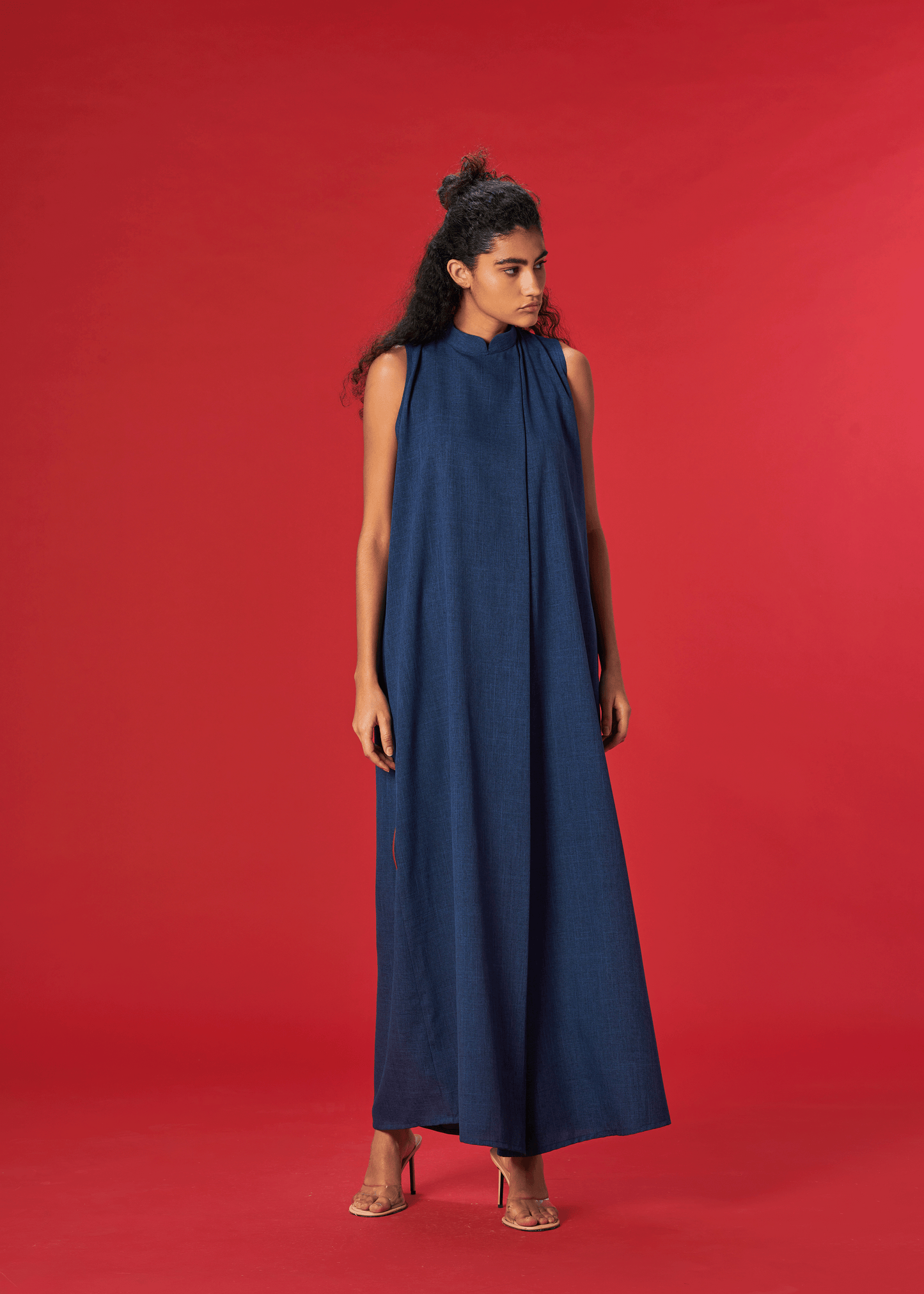 BLUE LINEN INNER