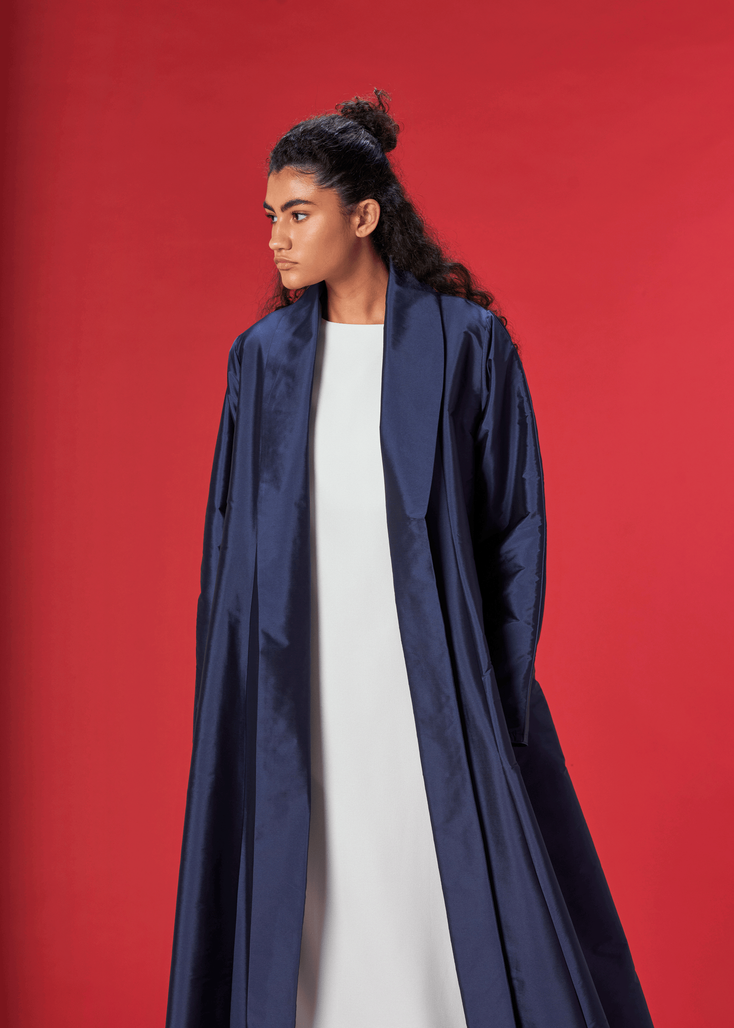 NAVY BLUE PANELLED TAFFETA ABAYA