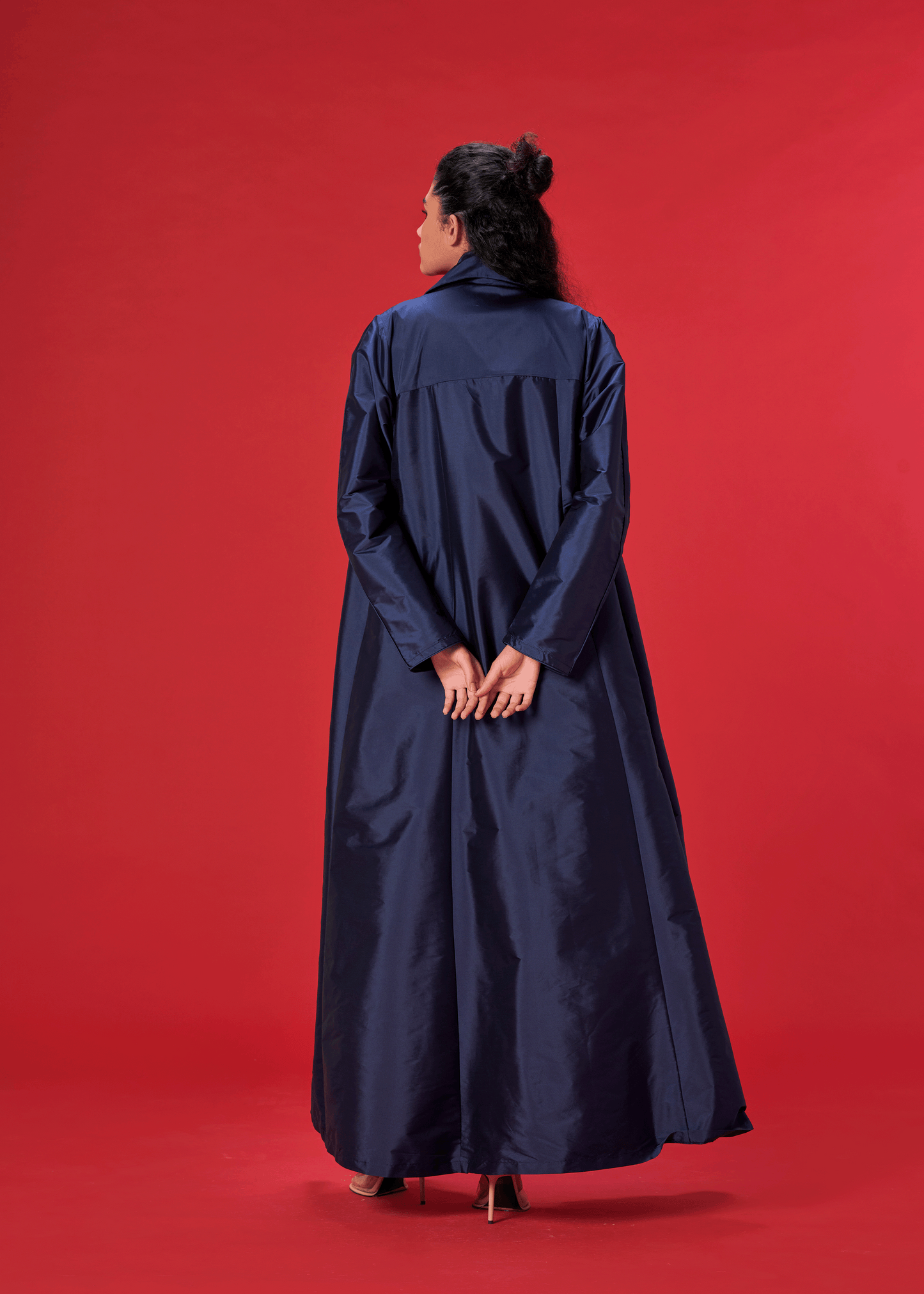 NAVY BLUE PANELLED TAFFETA ABAYA