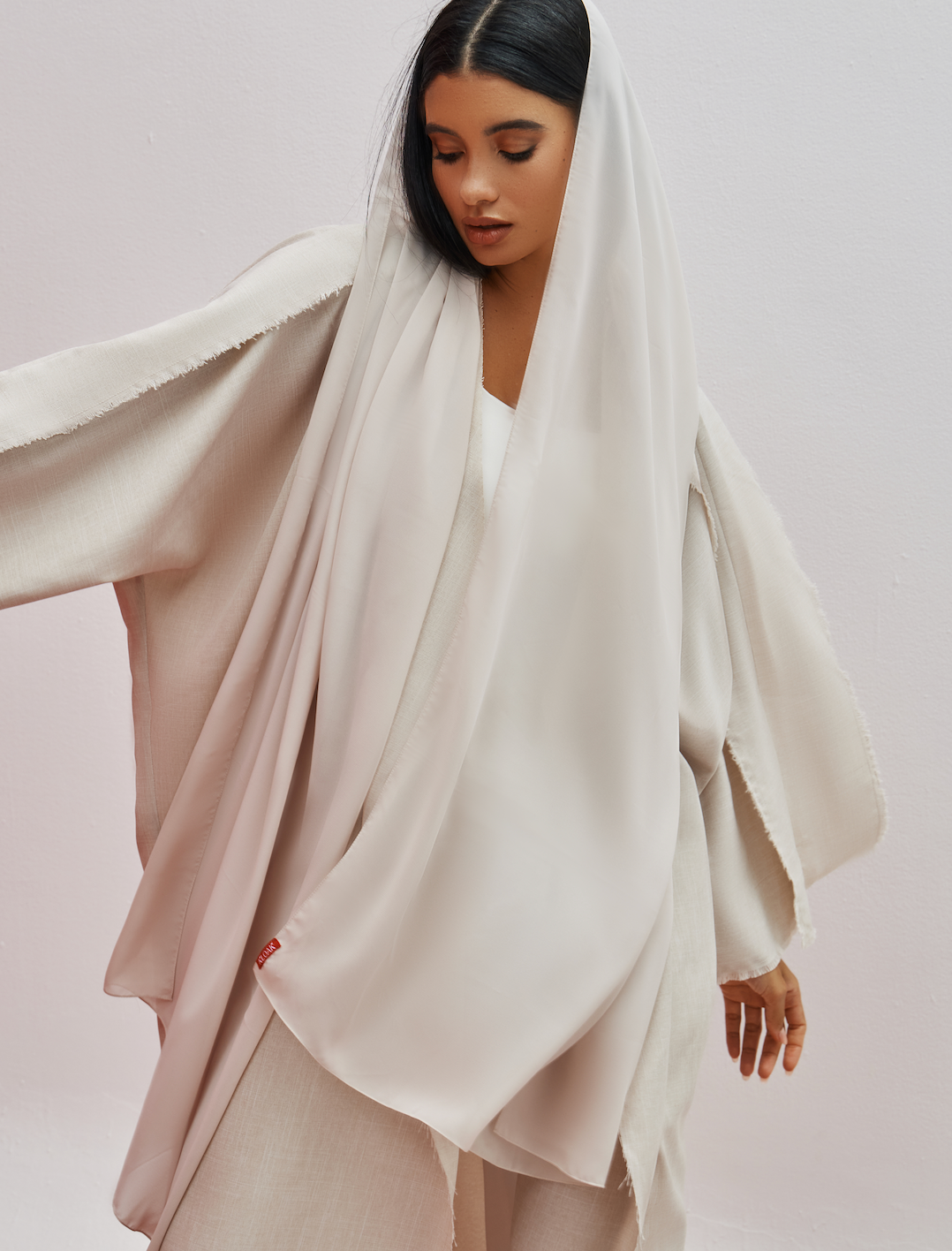 LIGHT CREAM OVERLAP ABAYA